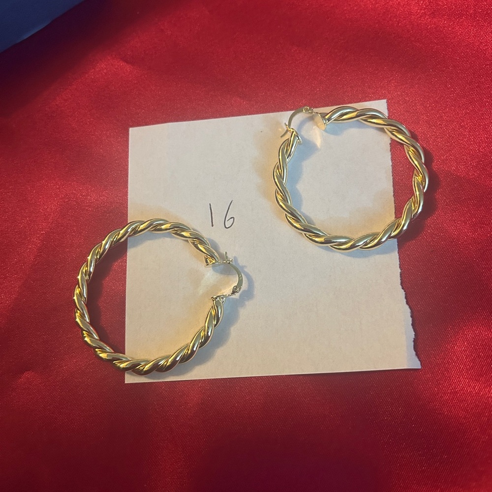 Retro Twisted Hoop Earrings